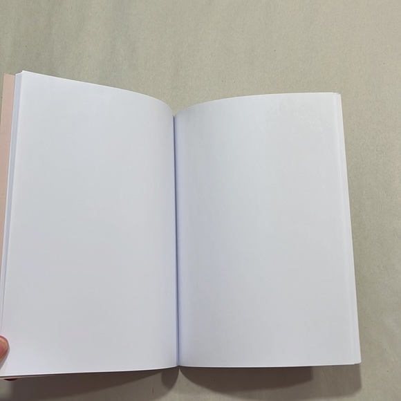 Christian Dior: Designer of Dreams Sketch Book 80 Blank Pages - Picture 3 of 7